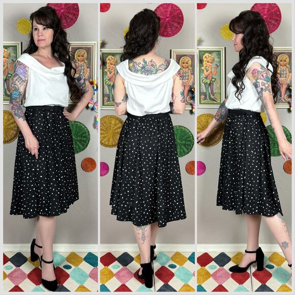 Vintage 1970s Black and White Off The Shoulder Fit and Flare Midi Dress - Picture 3 of 8